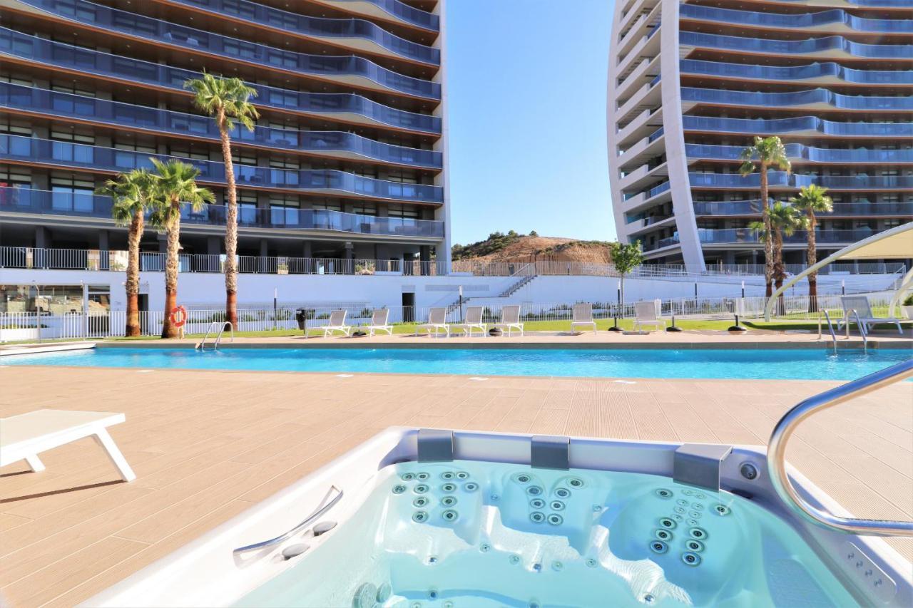 Sunset Waves 1-135 Apartment เบนิดอร์ม ภายนอก รูปภาพ