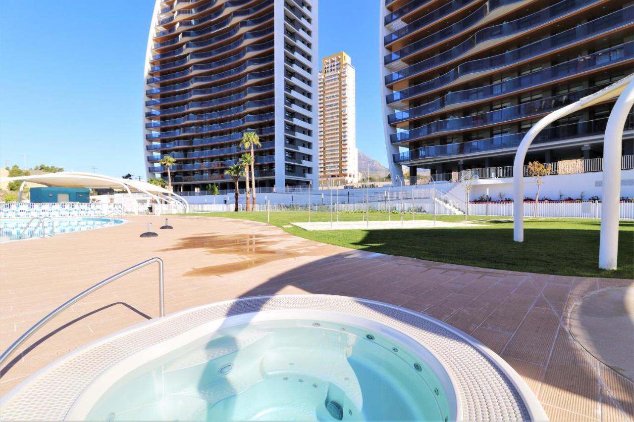 Sunset Waves 1-135 Apartment เบนิดอร์ม ภายนอก รูปภาพ