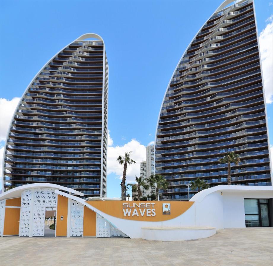 Sunset Waves 1-135 Apartment เบนิดอร์ม ภายนอก รูปภาพ